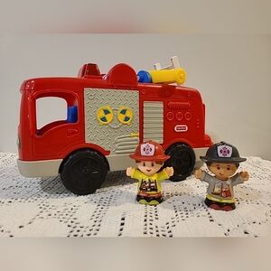 Fisher Price Little People Fire Truck Lights & Sounds with 2 Firefighters